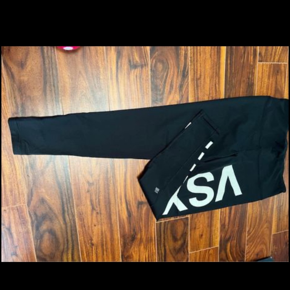 Knockout Victoria Secrete Leggings